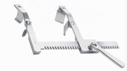 Morse Sternal Retractor, Adult Size, 1 1/8" (34.0 Mm) Blade Width, 1" (25.0 Mm) Blade Depth, 8" (20.0 Cm) Spread